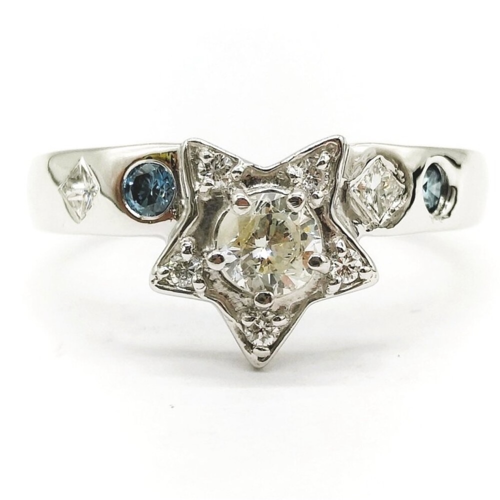 White and blue Diamond 0.48ct Platinum Ring